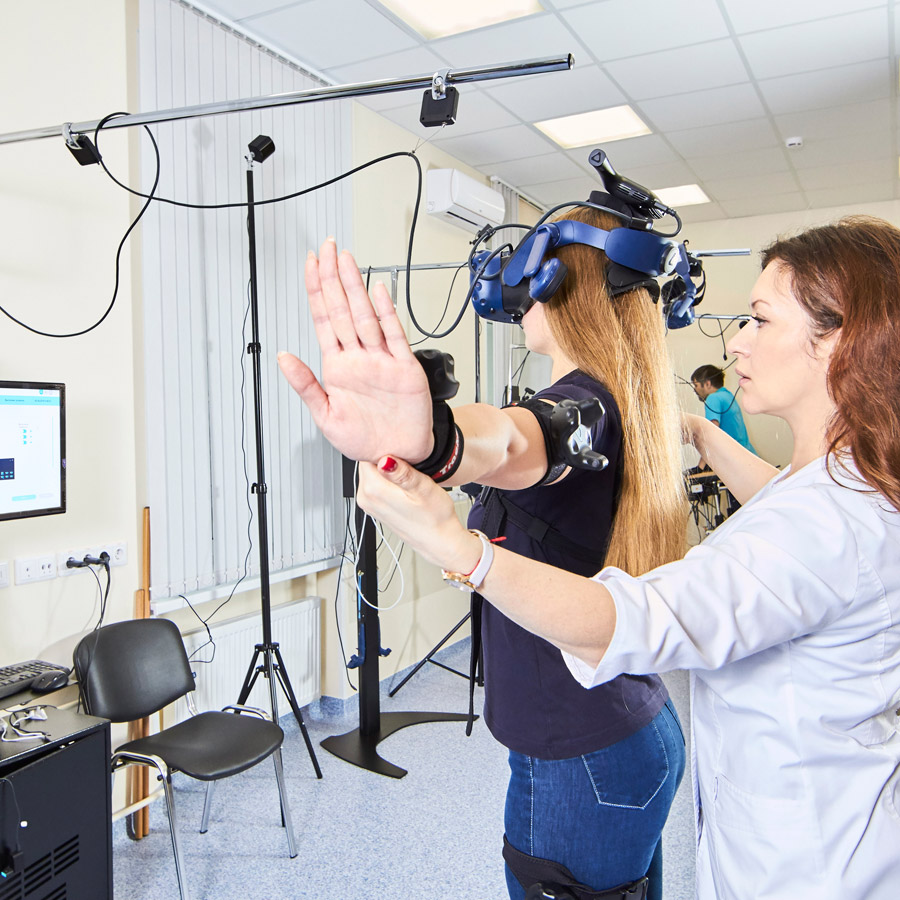 Комплекс аппаратно-программный виртуальной реальности для реабилитации пациентов с ограничениями объема двигательных и когнитивных функций «ИНВИРТО»